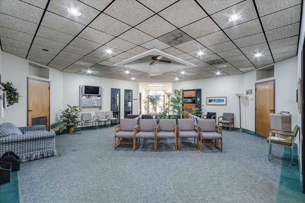 Dining room, Interior, Recessed Lighting