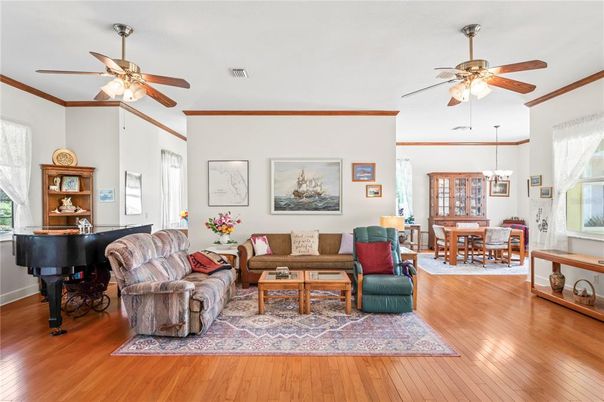 Dining room, Interior, Living room, Pendant Lights, Piano, Wood Texture Flooring