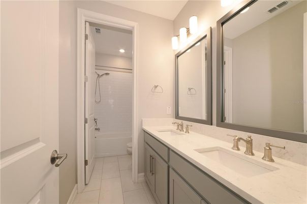 Bathroom, Dual Sink Vanities, Interior, Recessed Lighting