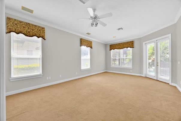 Empty room, Interior, Recessed Lighting