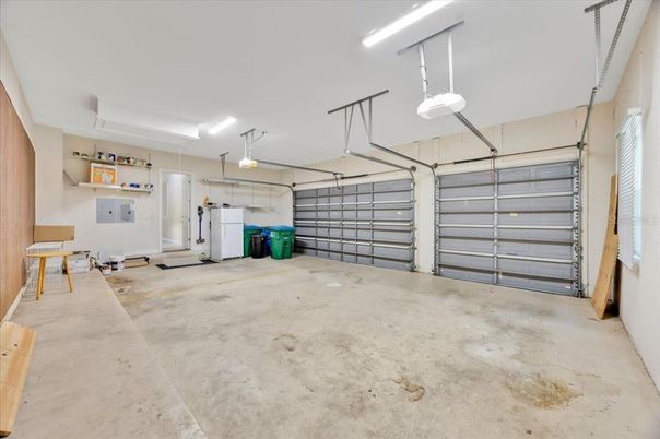 Garage, Interior
