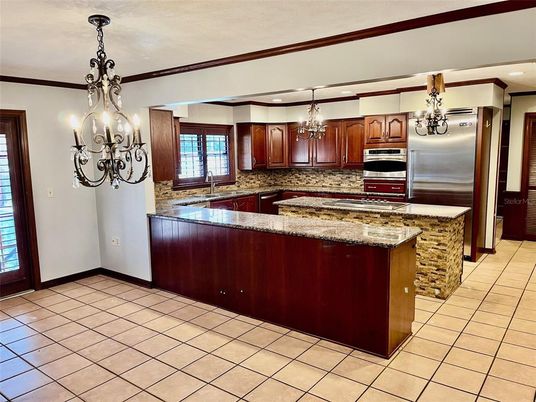 Chandelier, Interior, Kitchen, Recessed Lighting, Stainless Steel Appliances