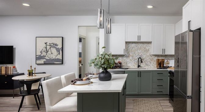 Dining room, Interior, Kitchen, Pendant Lights, Recessed Lighting, Wood Texture Flooring