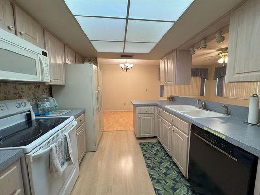 Chandelier, Interior, Kitchen, Wood Texture Flooring
