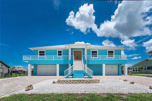 Attached, Exterior, Facade, Raised Ranch