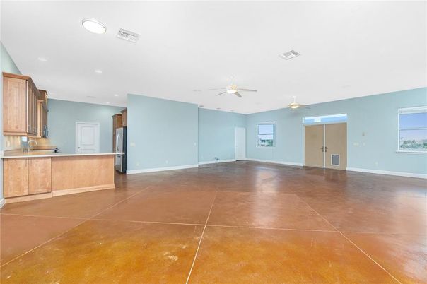 Empty room, Interior, Kitchen, Recessed Lighting