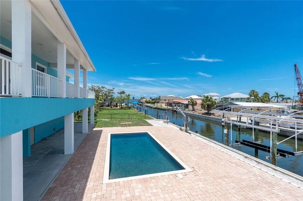 Exterior, Pool, Water