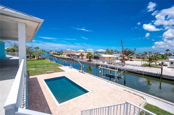 Exterior, Pool, Water