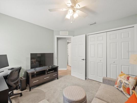 Home Office, Interior