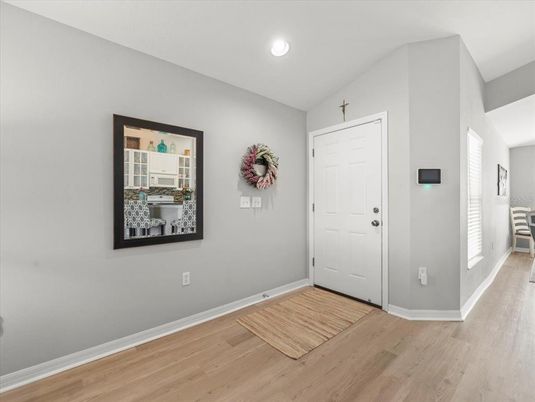 Interior, Recessed Lighting, Wood Texture Flooring