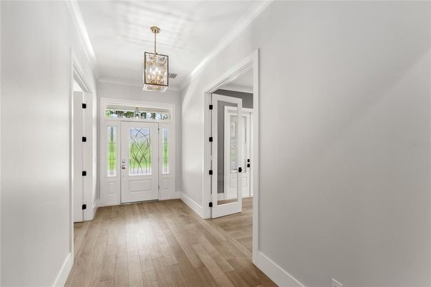 Interior, Pendant Lights, Wood Texture Flooring