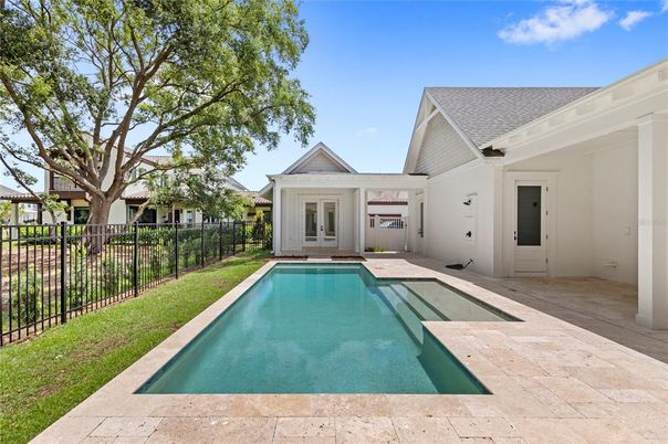Exterior, Pool