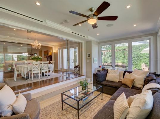 Chandelier, Dining room, Interior, Living room, Recessed Lighting, Wood Texture Flooring