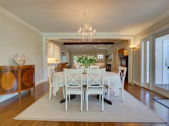 Chandelier, Dining room, Interior, Recessed Lighting, Wood Texture Flooring