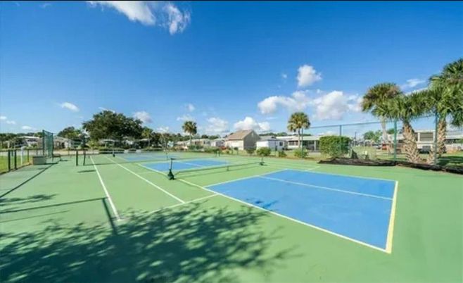 Exterior, Tennis Courts
