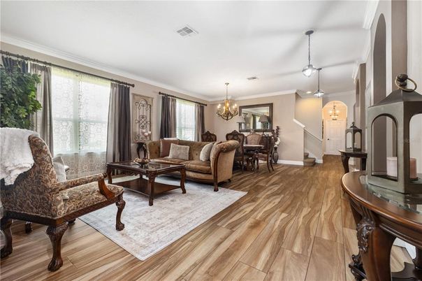 Chandelier, Dining room, Interior, Living room, Pendant Lights, Wood Texture Flooring