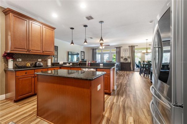 Dining room, Interior, Kitchen, Pendant Lights, Recessed Lighting, Wood Texture Flooring