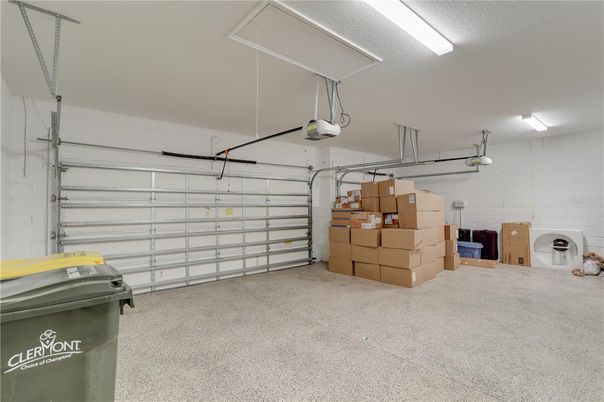 Garage, Interior