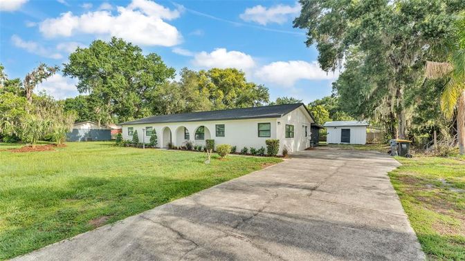Backyard, Detached Garage, Exterior