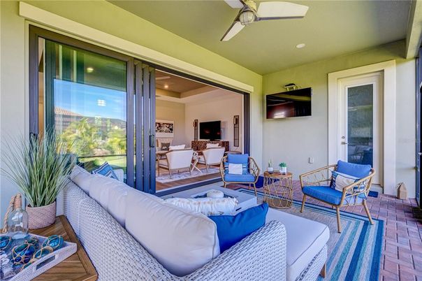 Dining room, Interior, Living room, Recessed Lighting