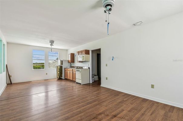 Empty room, Interior, Kitchen, Wood Texture Flooring