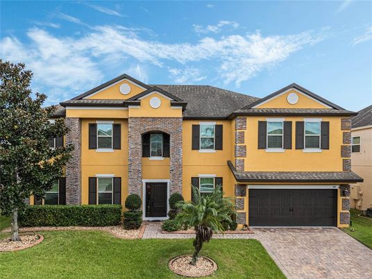Attached, Exterior, Facade, Brick Traditional