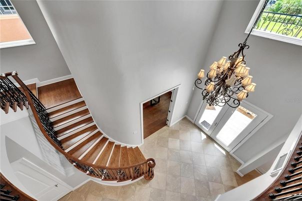 Chandelier, Interior