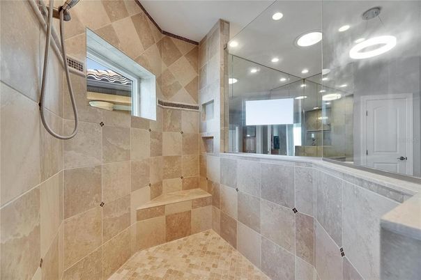 Bathroom, Interior, Recessed Lighting