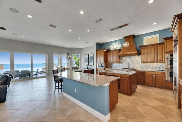Dining room, Interior, Kitchen, Pendant Lights, Recessed Lighting, Stainless Steel Appliances, Water