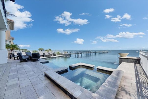 Exterior, Pool, Water