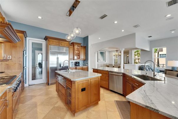 Interior, Kitchen, Pendant Lights, Recessed Lighting, Stainless Steel Appliances