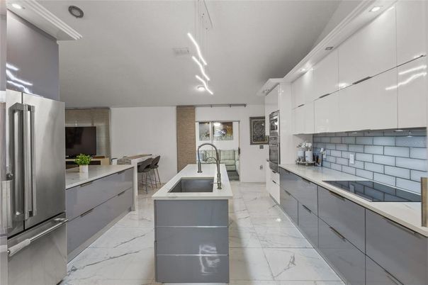 Dining room, Interior, Kitchen, Marble, Recessed Lighting, Stainless Steel Appliances