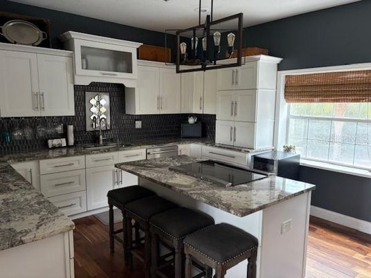 Interior, Kitchen, Pendant Lights, Wood Texture Flooring