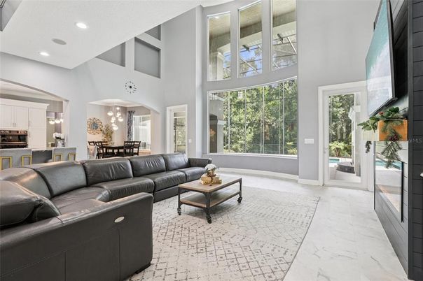 Dining room, Interior, Living room, Marble, Pendant Lights, Recessed Lighting