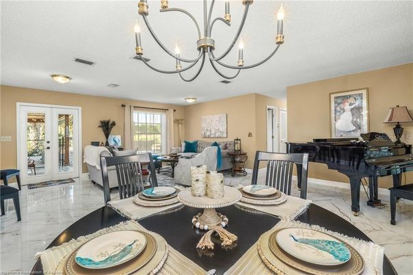 Chandelier, Dining room, Interior, Living room, Marble, Piano
