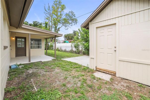 Backyard, Exterior