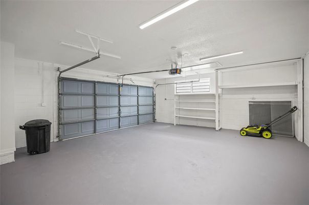 Garage, Interior