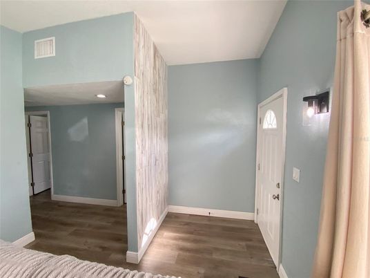Empty room, Interior, Recessed Lighting, Wood Texture Flooring