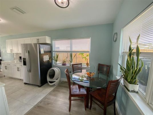 Dining room, Interior, Kitchen, Washer, Wood Texture Flooring