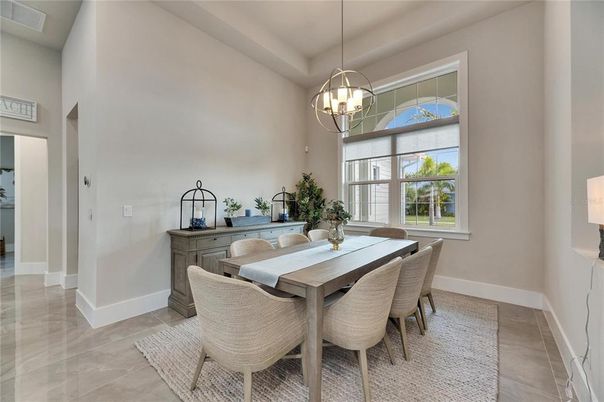 Chandelier, Dining room, Interior, Pendant Lights