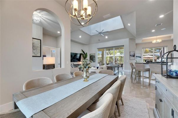 Chandelier, Dining room, Interior, Kitchen, Living room, Pendant Lights, Recessed Lighting