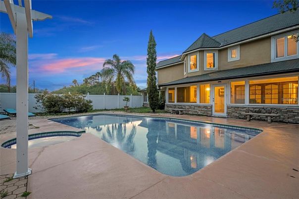 Exterior, Pool