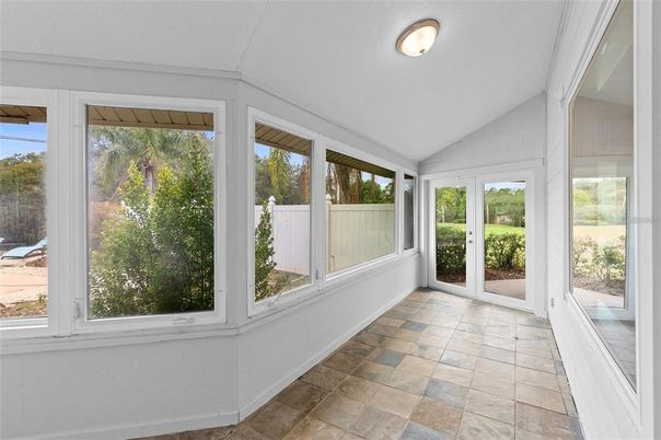 Empty room, Interior, Sun Room