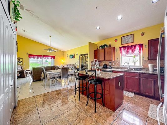 Dining room, Interior, Kitchen, Recessed Lighting