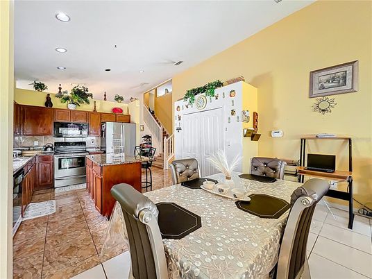 Dining room, Interior, Kitchen, Recessed Lighting, Stainless Steel Appliances