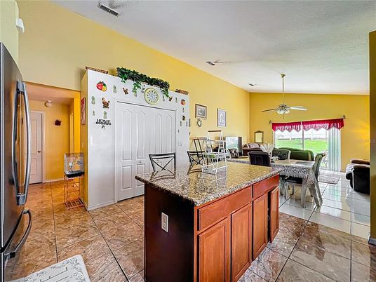 Dining room, Interior