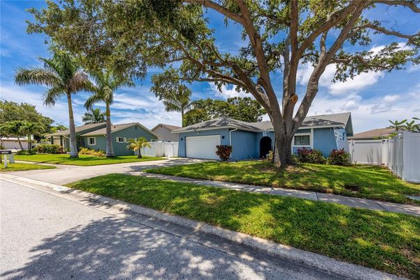 Attached, Backyard, Exterior, Facade, Ranch