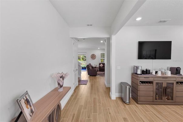 Interior, Recessed Lighting, Wood Texture Flooring