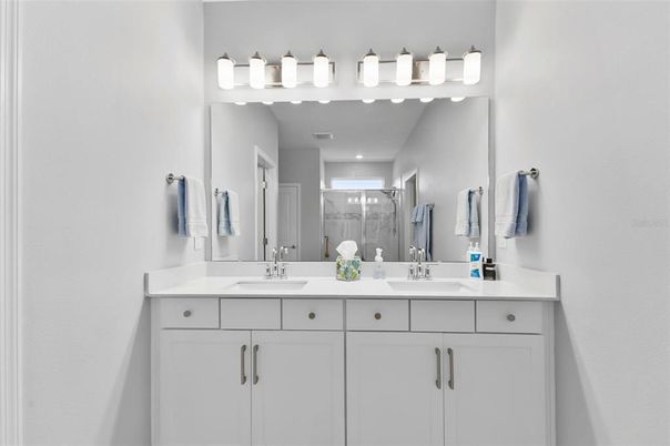 Bathroom, Dual Sink Vanities, Interior, Recessed Lighting