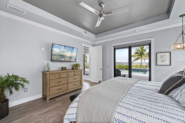 Bedroom, Interior, Pendant Lights, Recessed Lighting, Wood Texture Flooring